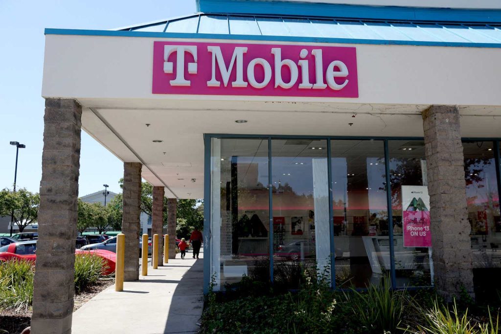 T-Mobile Stock: Can They Afford Both Buybacks And Dividends? I Say Yes (NASDAQ:TMUS)