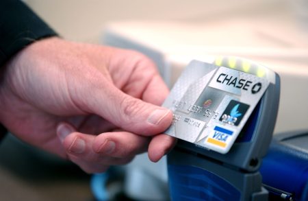 Retail trade group urges passage of bill that would reduce credit card ‘swipe fees,’ here’s why