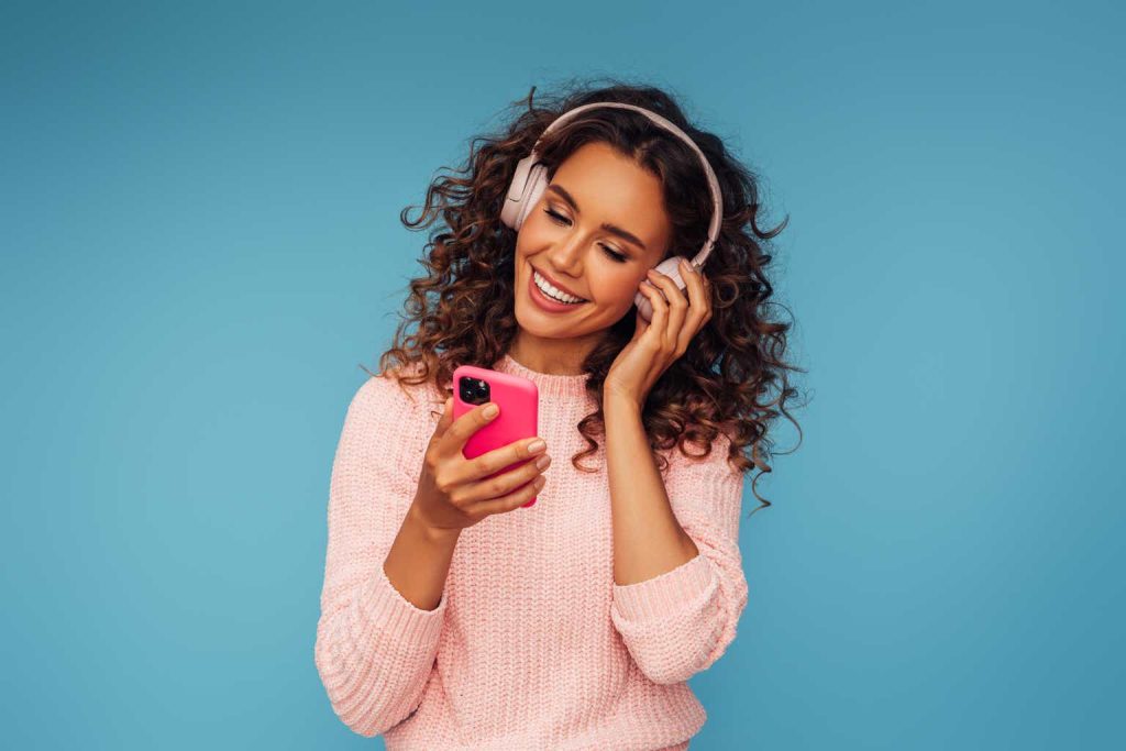 Universal Music Group: Bullish Long-Term Trends With Price Hike Potential (OTCMKTS:UMGNF)