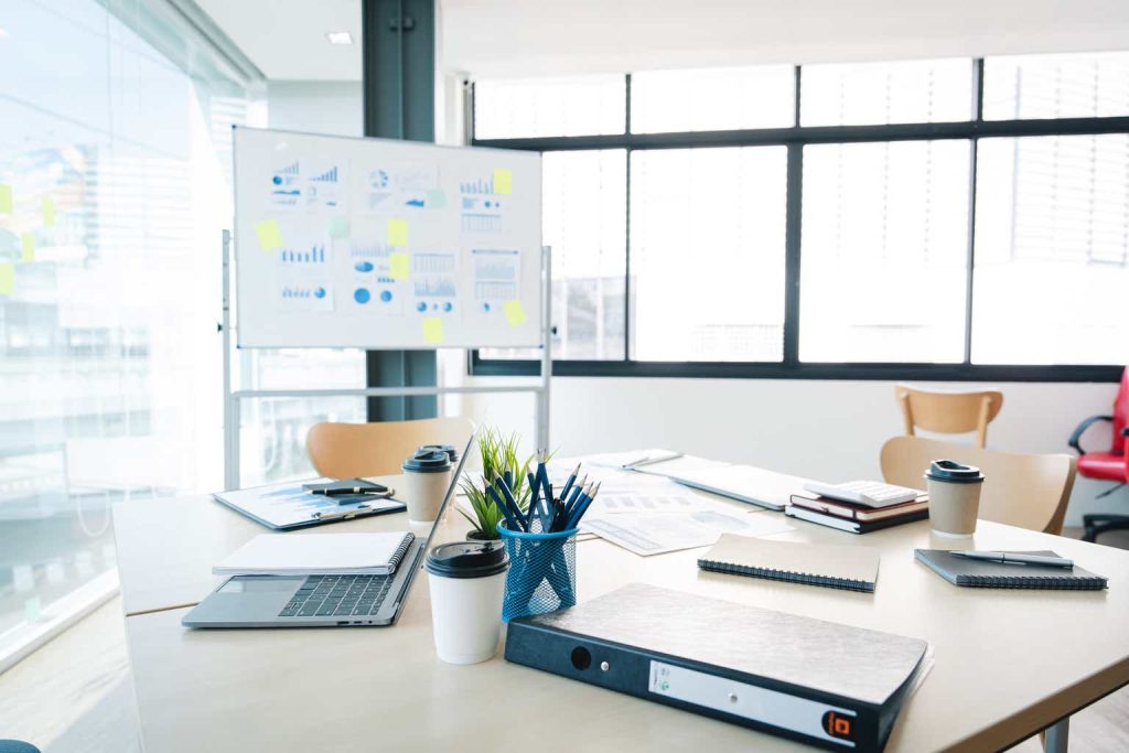 Ennis: Generous And Safe Dividend Yield (NYSE:EBF)