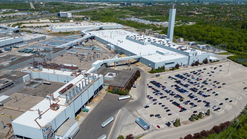 Ford also faces strike at Canadian plants Monday night