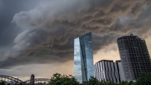 ECB grapples with knife-edge decision on interest rates