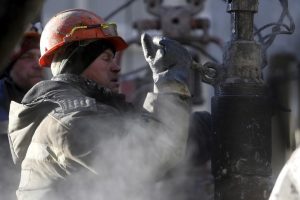 Analysis-Oil price rally set to falter as demand doubts loom