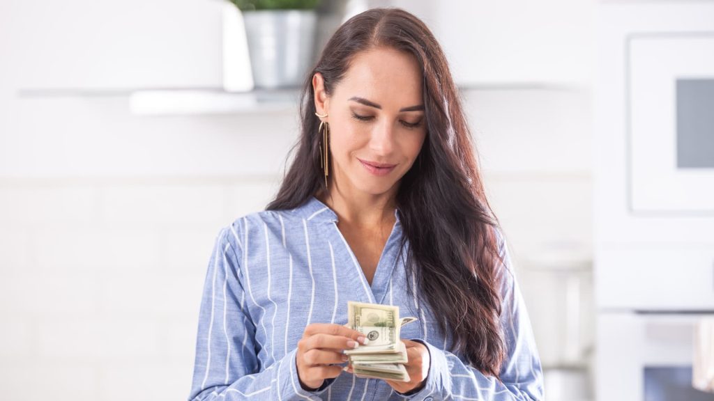 Here’s Americans’ net worth at every age—for people under 35, it’s up 142%