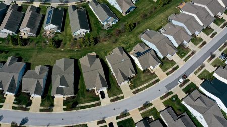 Mortgage rates jump again amid housing market slowdown
