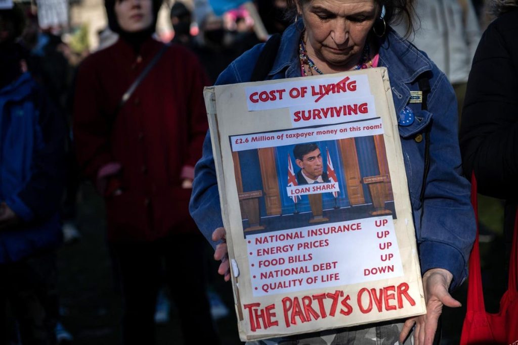 Suffering From Money Stress? Here Are 10 Ways To Reduce The Pressure And Enjoy Your Life