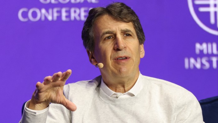 Apollo moves fast-growing lending unit out of buyout division