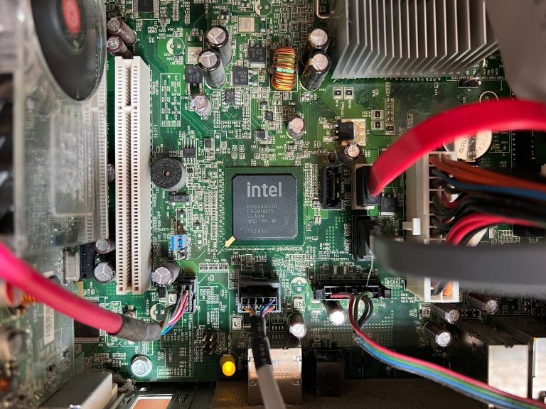 Intel And Apple: What The 18AP Node Could Mean For Investors (NASDAQ:INTC)